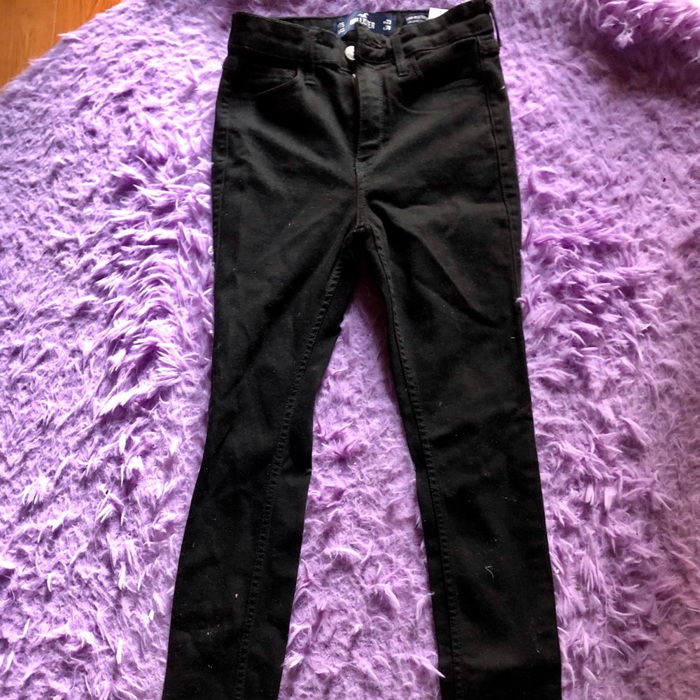 Hollister Black Jeans !